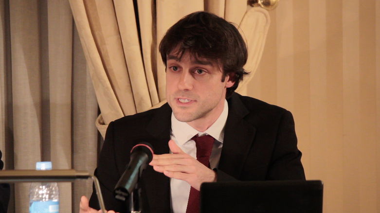 #debatAmicsPa�s amb CaixaBank Research