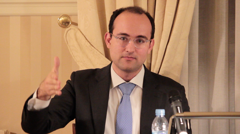 #DebateAmicsPa�s con CaixaBank Research. Las causas de la polarizaci�n pol�tica