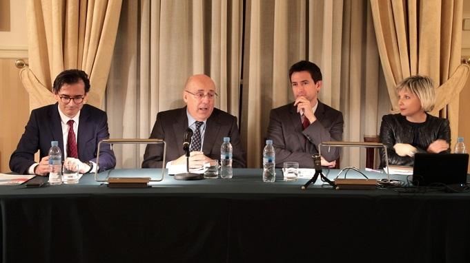 #debateamicsdelpa�s con CaixaBank Research