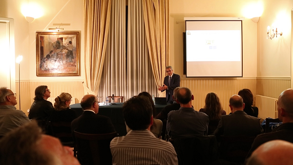 #debatAmicsdelPa�s amb el Dr. �lvaro Pascual-Leone