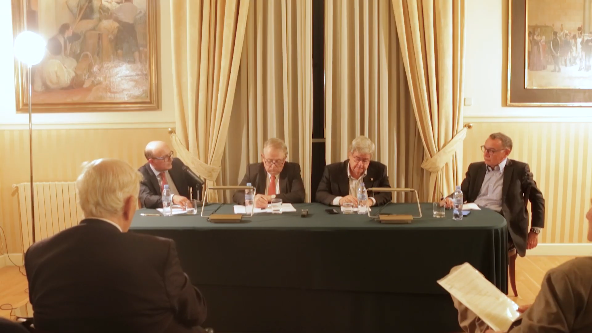 Debate Amics del Pa�s con Jaume Padr�s y Guillem L�pez Casasnovas