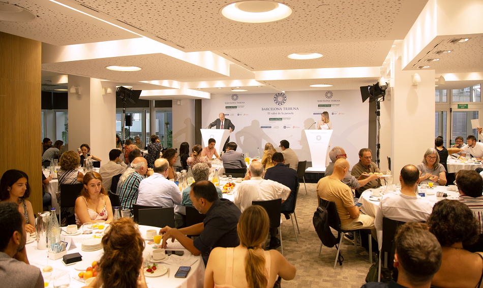 Barcelona Tribuna amb J&eacute;ssica Albiach